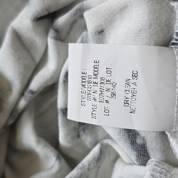 Helmut Lang Black & White Faux Wrap Skirt. Size Small - Picture 10 of 10